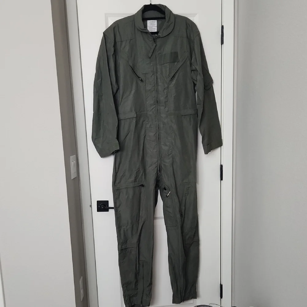 Mens' Military OD Green Coverall Flight Jumpsuit Fire Resistant Size 46R *New*